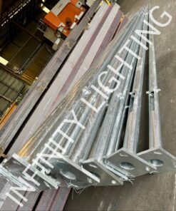 งานเสาไฟโซล่าเซลล์ สูง 6 เมตร กิ่งเดี่ยว พร้อมซัพพอร์ตรับแผง ชุบกัลวาไนซ์