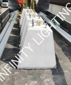 งานเสาเตเปอร์ สูง 6.7 เมตร ไม่มีกิ่ง ชุบกัลวาไนซ์ พร้อมตอม่อฐานราก 400x800x800mm. ระยะน็อต 250mm. 